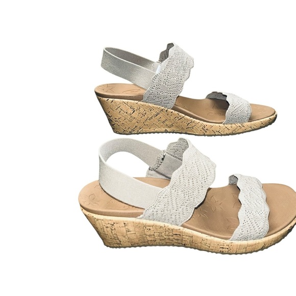 Skechers New Women’s Beverlee-Timeless Touch Wedge Sandal – Size 11 - Picture 8 of 12